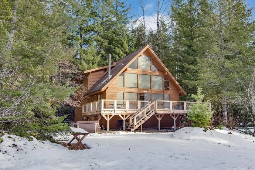Trails End | Hot Tub, Starlink, Woodstove - Image 1