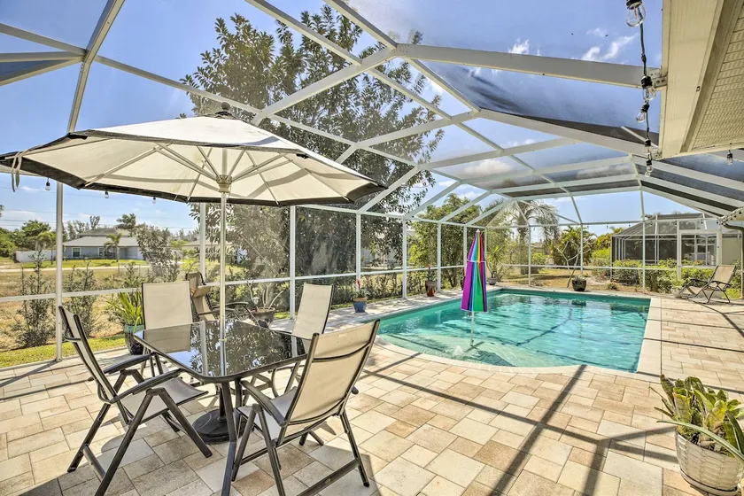 Lanai & Heated Pool: Stunning Cape Coral Getaway - Image 1