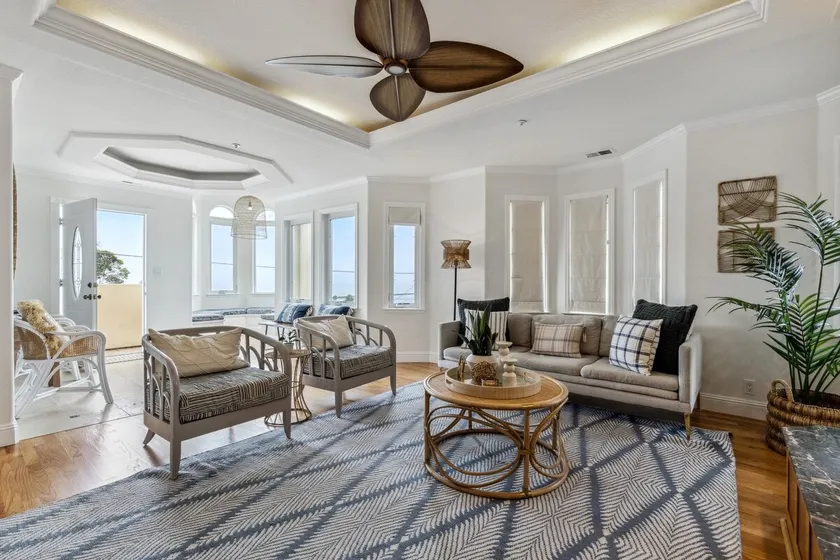 LuxoStays | Stunning Beach Home w/ Games - Image 1
