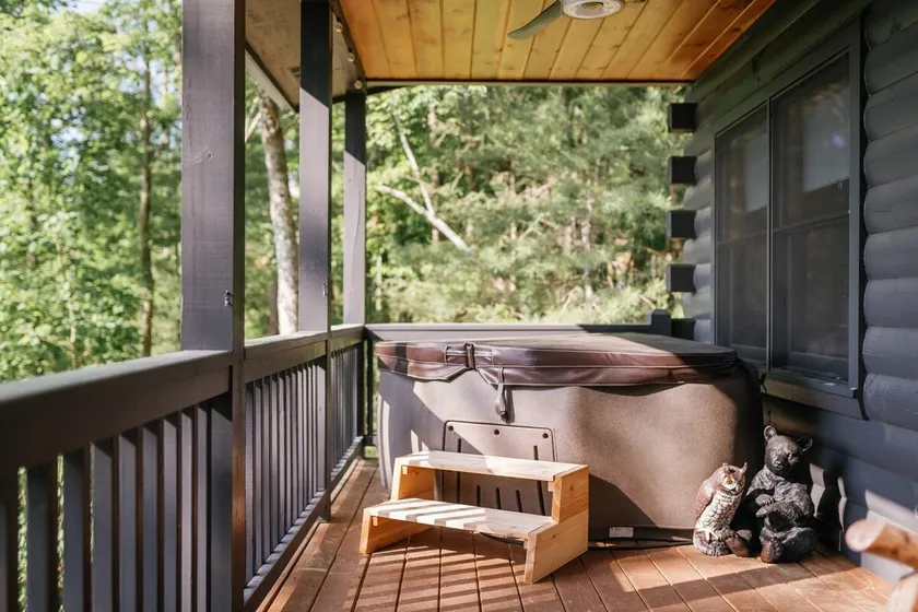 Views @ Whitepath | $179 Off Your Stay! - Image 1