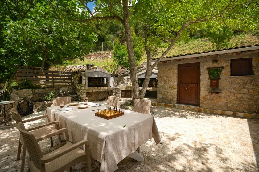 Appartamento con terrazza, griglia e giardino | Vista sull'acqua - Image 1