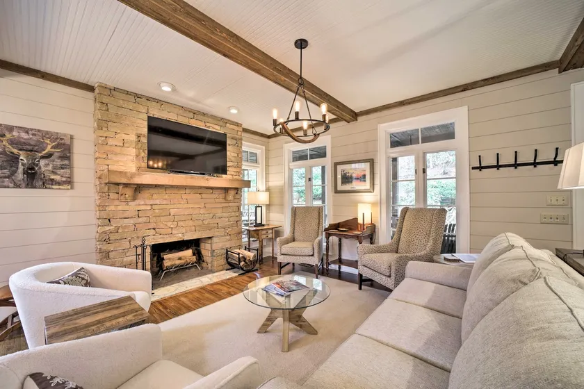 Beautiful Trillium Home Next to Waterfall! - Image 1