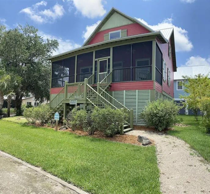 The Salty Siren- Steinhatchee Landing Resort Sleeps 9  -New High Speed Internet - Image 1