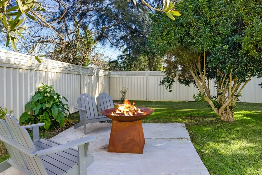 Golden Sands Pet Friendly 2 Mins Walk to Beach - Image 1