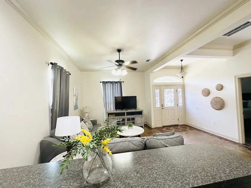 Villa 5, spacious townhouse in Tickfaw, LA - Image 1