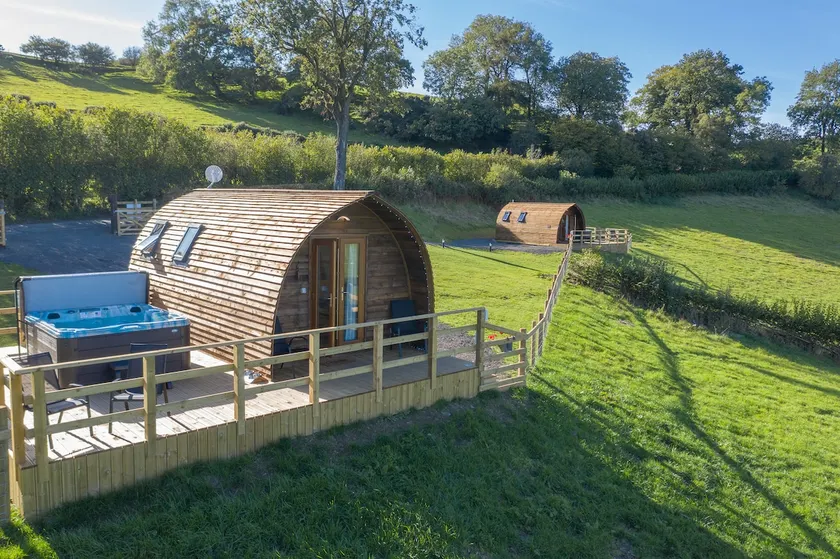 Cosy Welsh Cabin with Incredible Views - Image 1