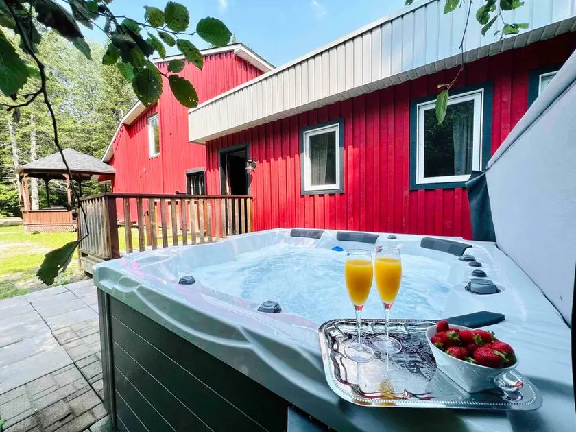 The Natura Eastman -20 people with spa-4 acres - Image 1
