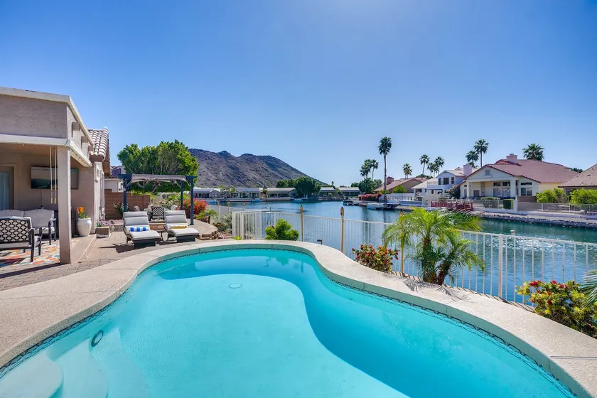 Lakefront Home w/ Outdoor Oasis in Glendale! - Image 1