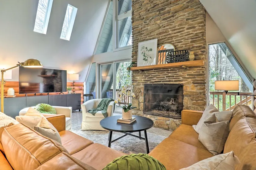 Amazing A-Frame w/ Private Hiking + Amenities - Image 1