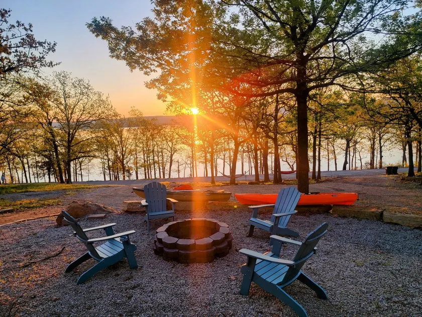 Updated Lakefront Getaway – Kayak Rental! - Image 1