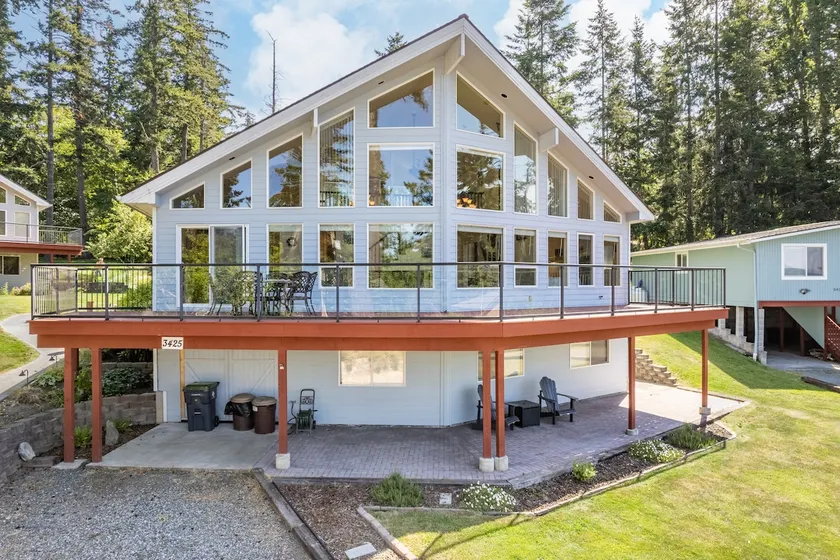 Harborview Getaway by Avantstay Walk to Beach - Image 1
