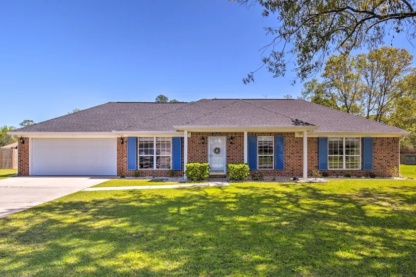 Foley Getaway w/ Fenced Yard - 13 Mi to Beaches! - Image 1