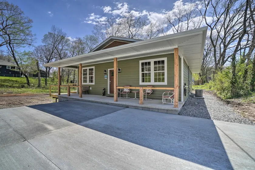 Modern Retreat w/ Deck: Walk to White River! - Image 1