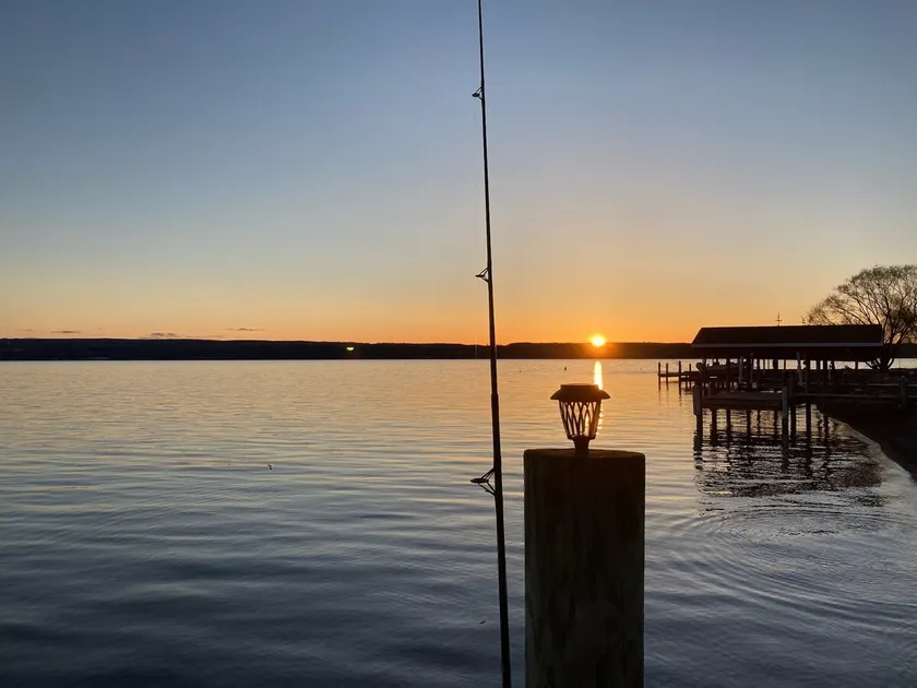 Lakefront &Wine Trails: Little Blue Cottage FLX - Image 1