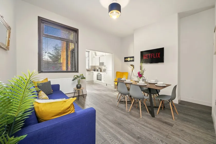 Desert Orchid Cottage by Stone Pit Apartments - Image 1