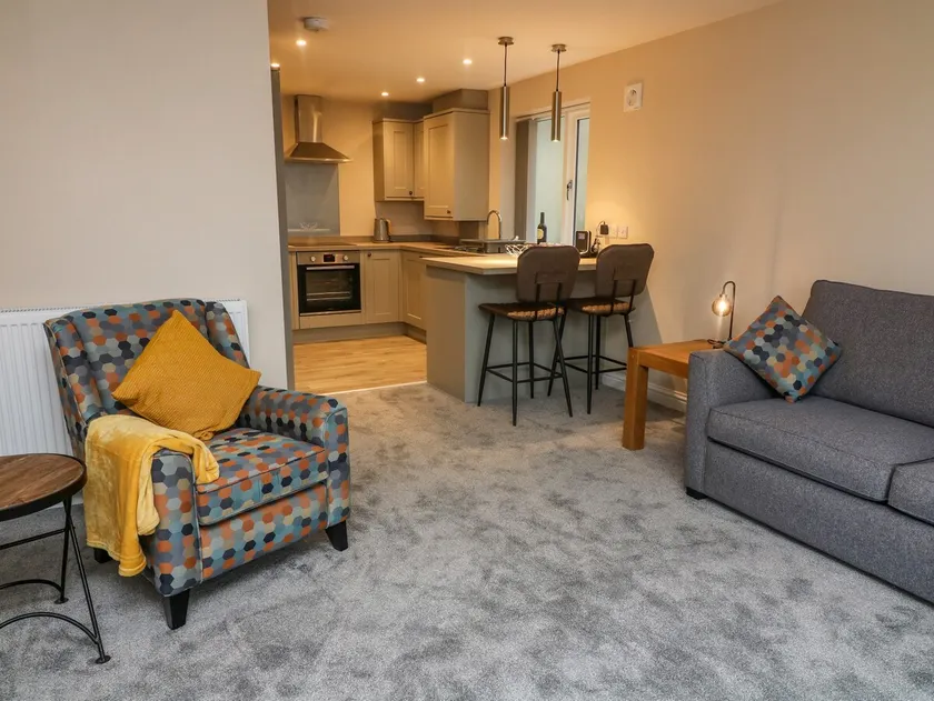 Market Lounge - Image 1