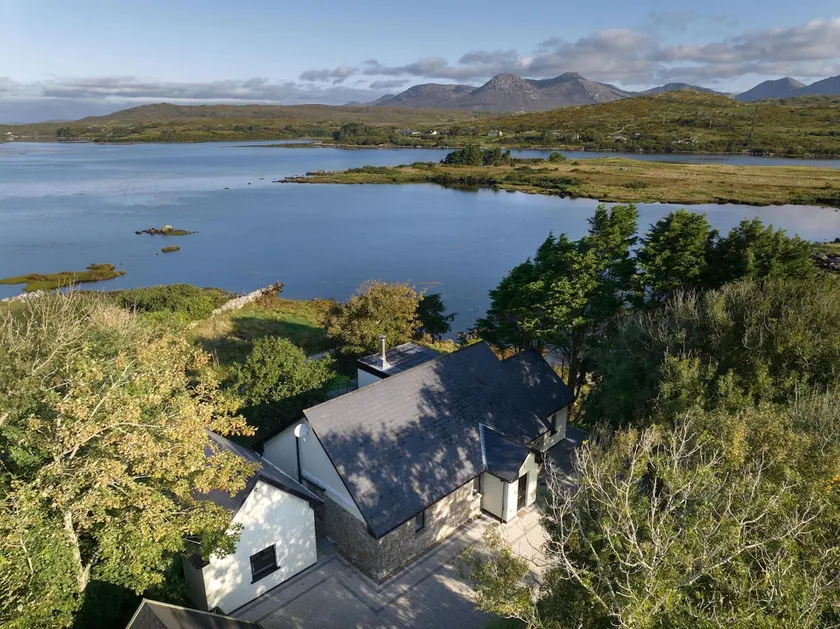 Cottage 424 - Cashel - Image 1