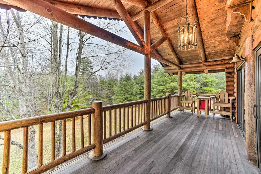Spacious Cabin w/ Decks Near Saratoga Springs - Image 1