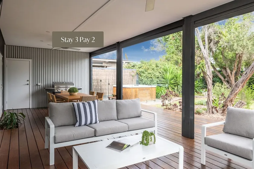 Elizabeth Lodge with Spa Walk to beach - Image 1