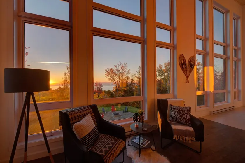 O Vitre Spa - Relax with St-Lawrence Views - Image 1