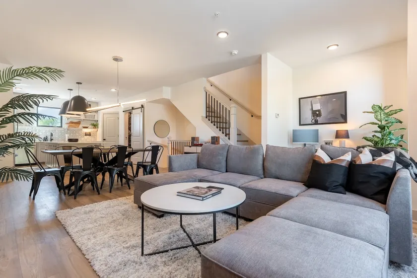The Jailhouse Rock - Townhome with Skyline View - Image 1