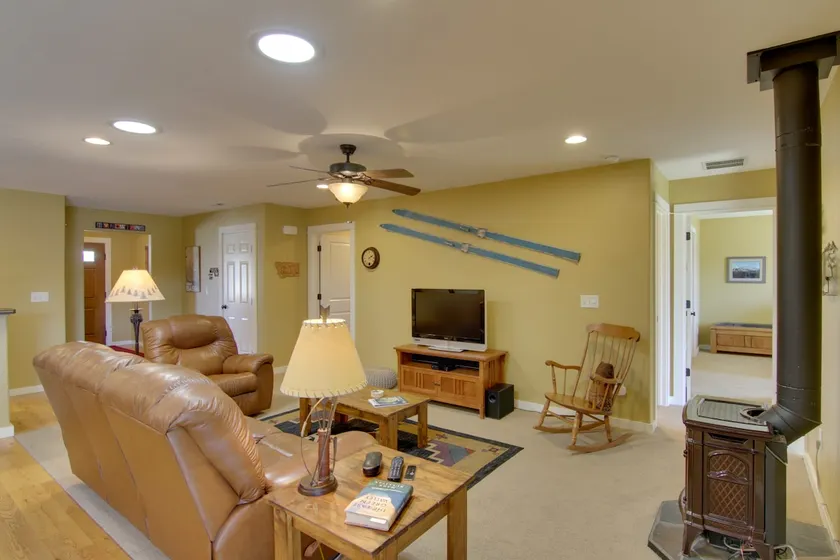 Bozeman Condo w/ Grill ~ 2 Mi to Hot Springs! - Image 1