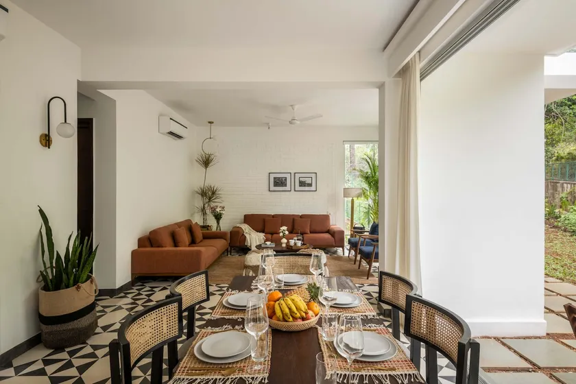 LaOlalian|Modern Villa|Pvt Pool|Balcony|Garden - Image 1