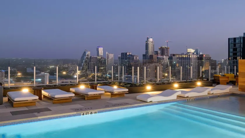 Stay in Style on Rainey Street | Unreal Amenities - Image 1