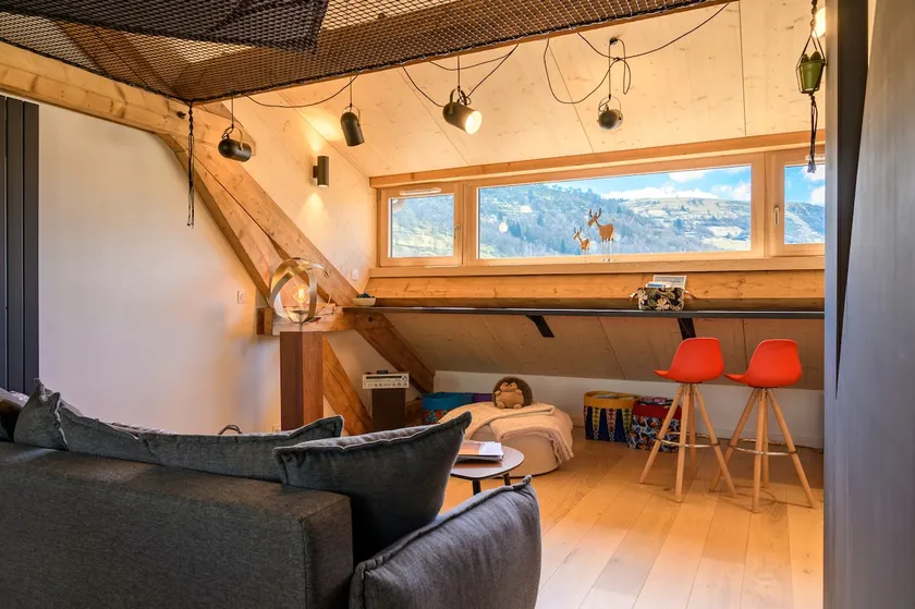 Under the roof of Marie and Jean - Image 1