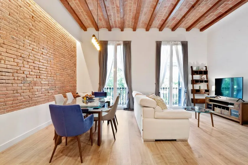 The Collection Barcelona - Arc de Triomf Modern and bright 2BD 2BTH - Image 1