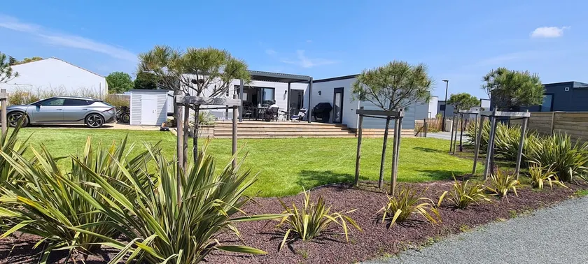 Chalet pour 6 personnes - piscine couverte - Image 1