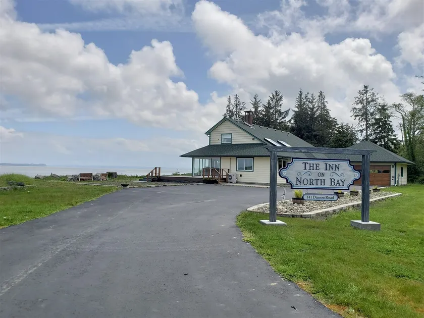 The Inn on North Bay - Stunning Views - Image 1