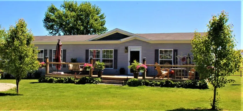 House Sleeps 10 Pets Welcome + WIFI - Image 1