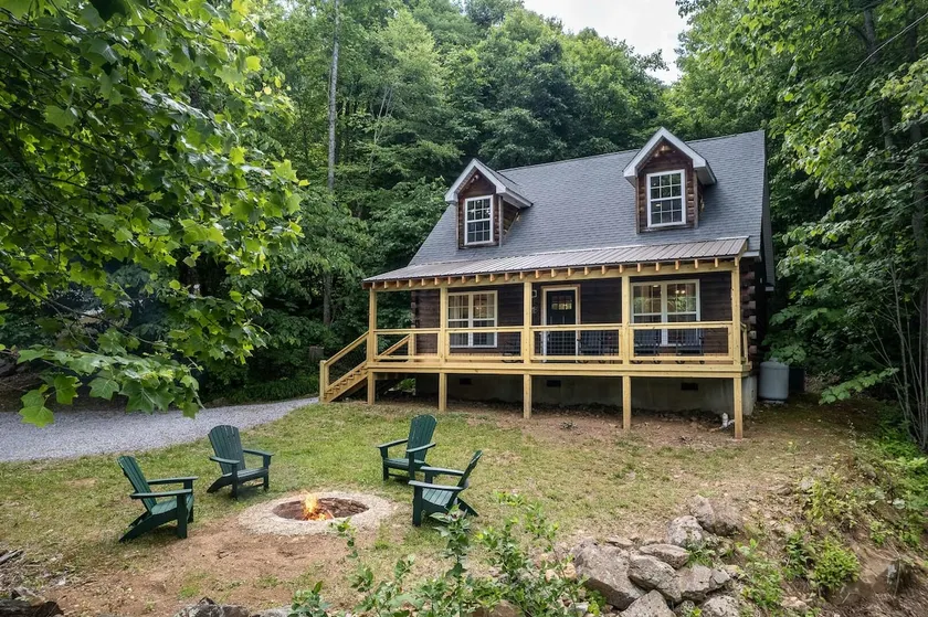 Creekside Bliss - Stunning Custom Mountain Home with a Hot Tub I Convenient to WCU! - Image 1