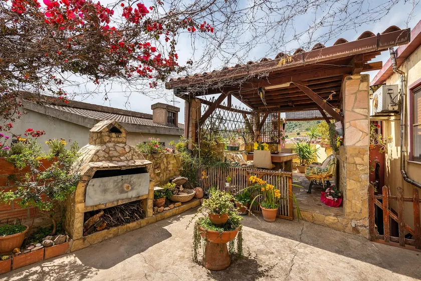 Il Girasole Studio Apartment - Image 1