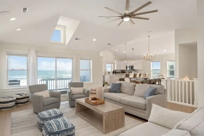 Oceanfront Luxury~ Pool~ Elevator~Game Room Fun - Image 1
