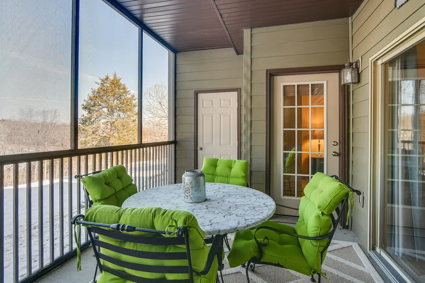 Ground-Floor Condo w/ Hot Tub & Golf Course View - Image 1