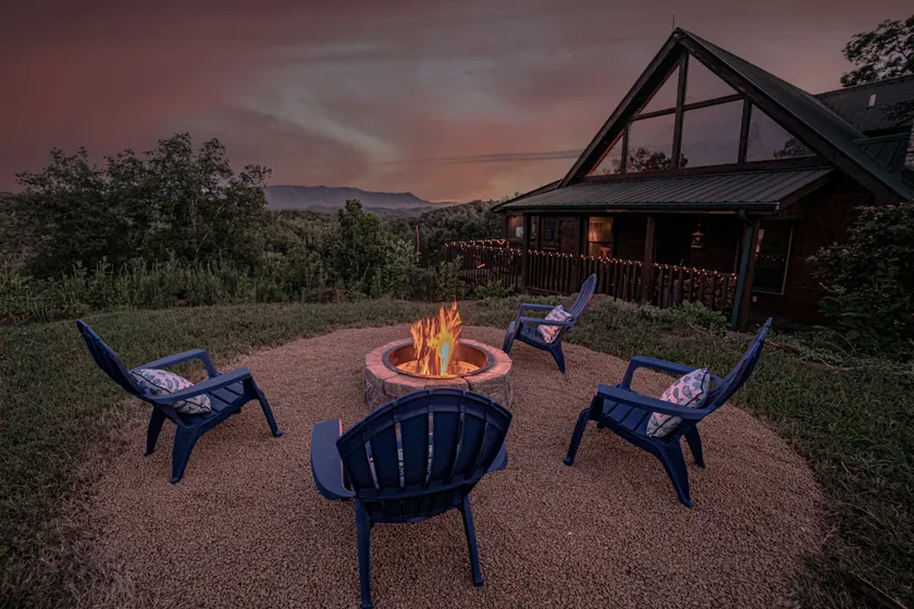 Poppy’s Place Cabin - Image 1