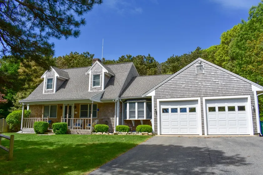 Perkins Way 17 - Image 1