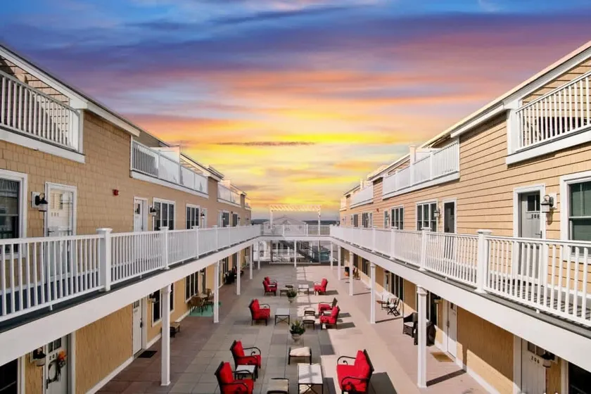 Harbor Haven 1 Block To Hampton Beach Boardwalk - Image 1