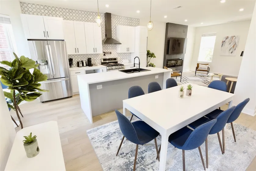 Pristine Petworth | 4BR + Street Parking + Decks - Image 1