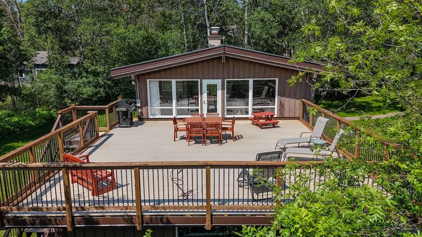 Luxe Home w/ New Overlook Deck, Heirloom Vacations - Image 1