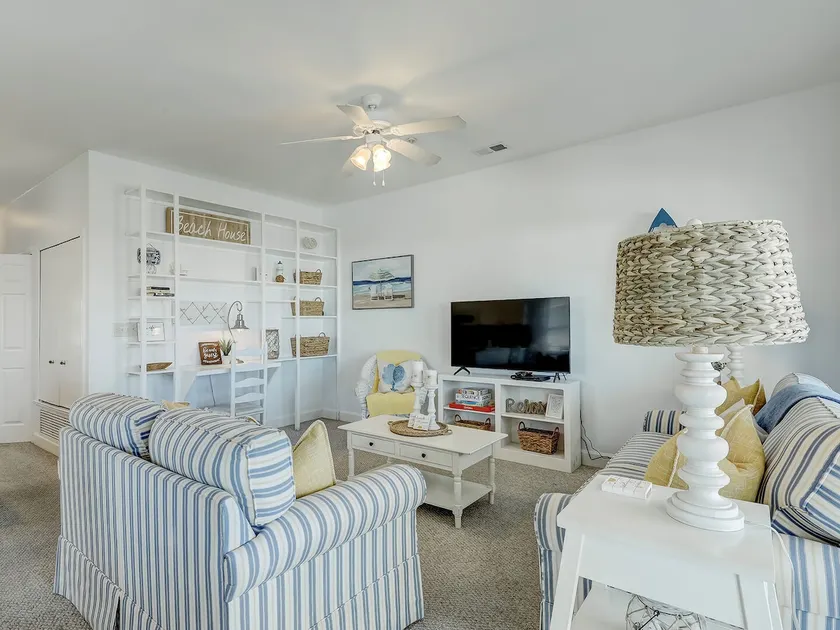 South Beach Condo, Porch Swing with Ocean View - Image 1