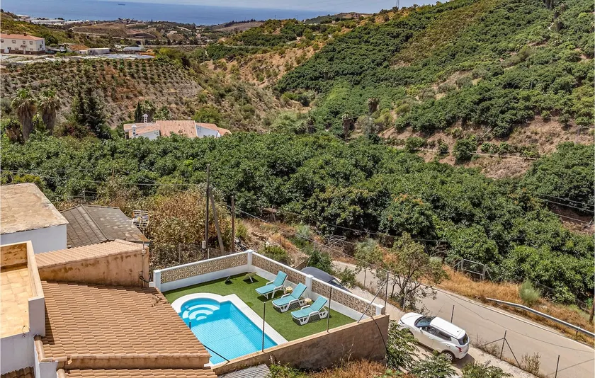 Gorgeous Home In Cajiz - Image 1