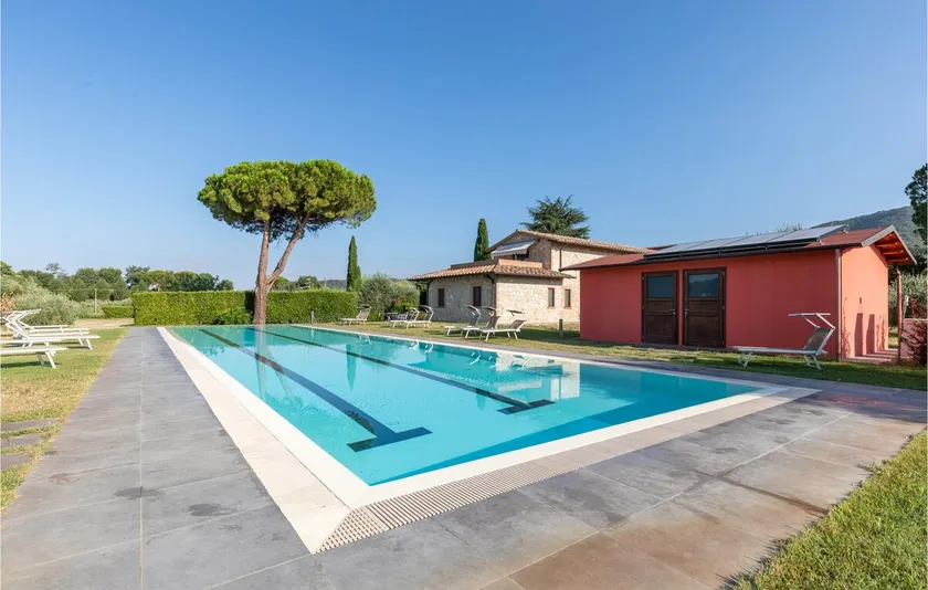 6 bedroom awesome home in Passignano sul T - Image 1
