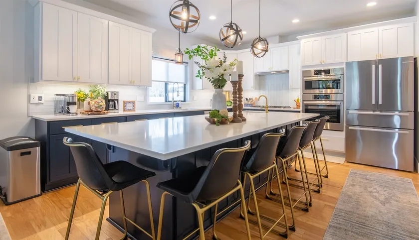 Spacious, Immaculate 4350 sq ft Home• Amazing Kitchen - Image 1