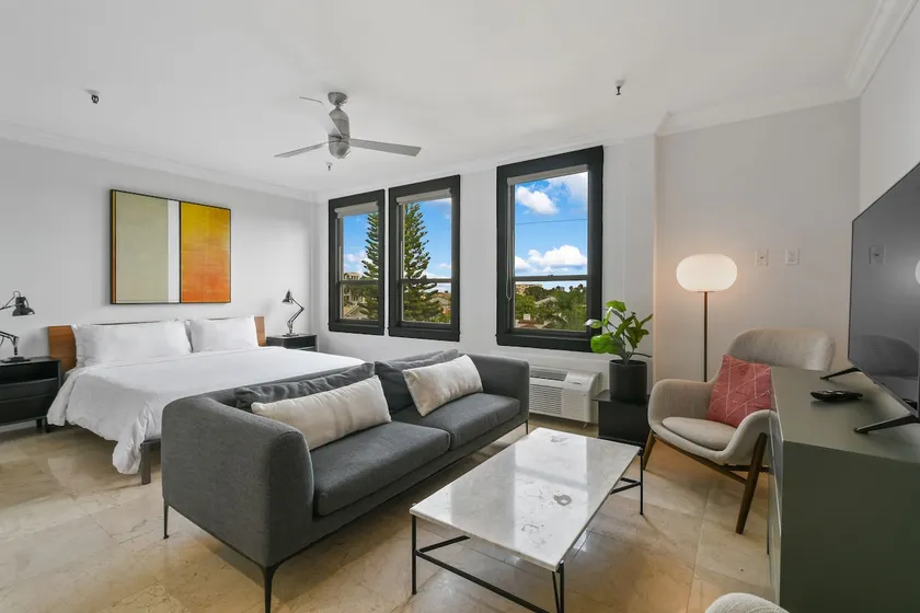 Pool/STEPS to the Beach/DINE/Tribeca Studio LOFT - Image 1