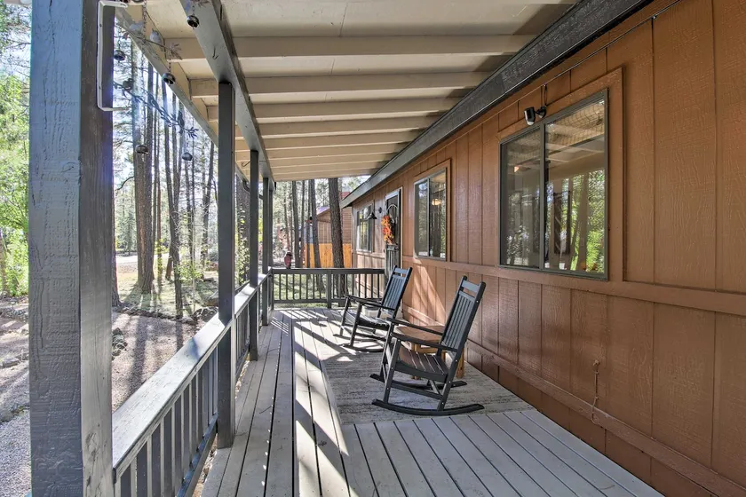 Fireplace, Deck & Grill: Pinetop Cabin Rental! - Image 1