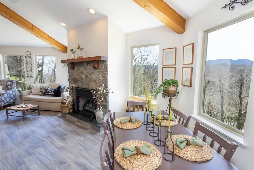 High-Elevation Luxury Retreat - Image 1