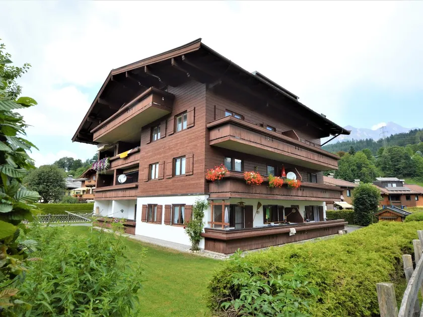 Very well cared flat, within walking distance of the centre - Image 1